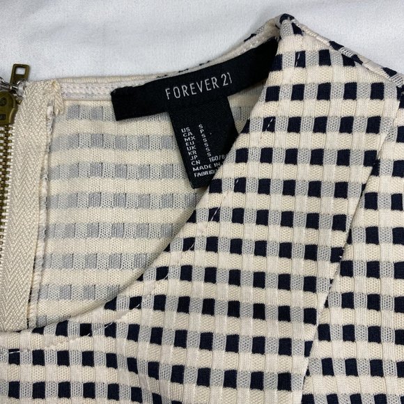 FOREVER 21 TENNIS DRESS Like new. Small - Picture 7 of 9